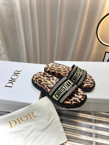 Dior  Classic Slippers SHS03600