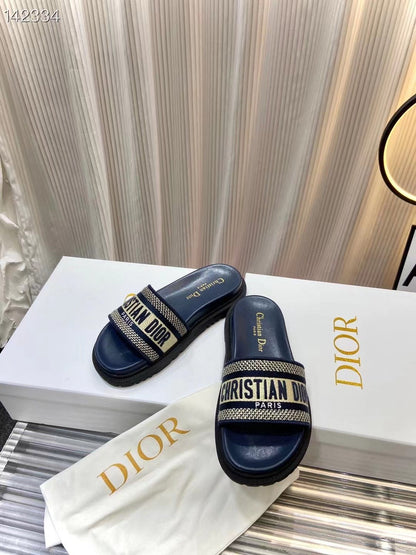 Dior  Classic Slippers SHS03602