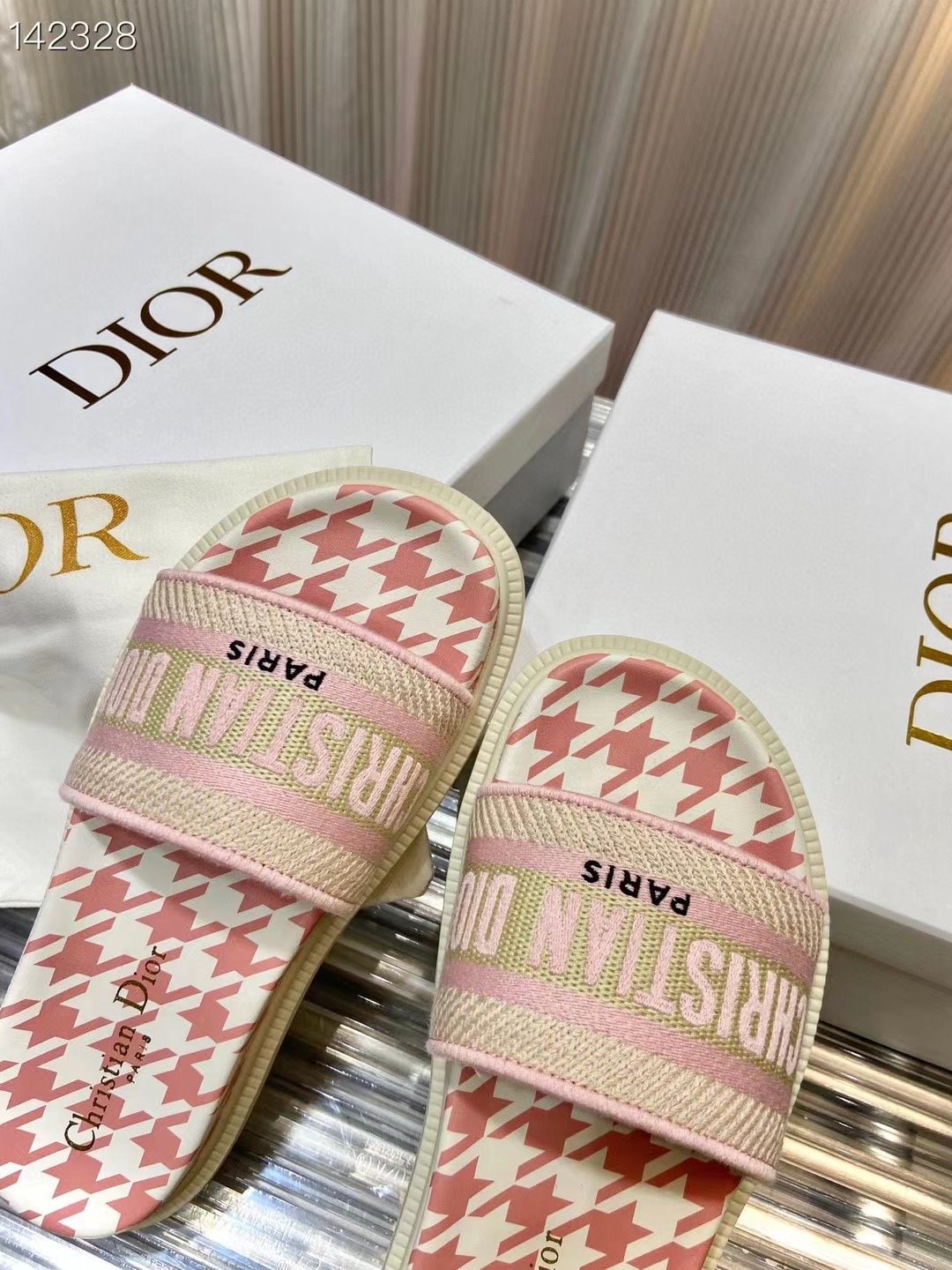 Dior  Classic Slippers SHS03603