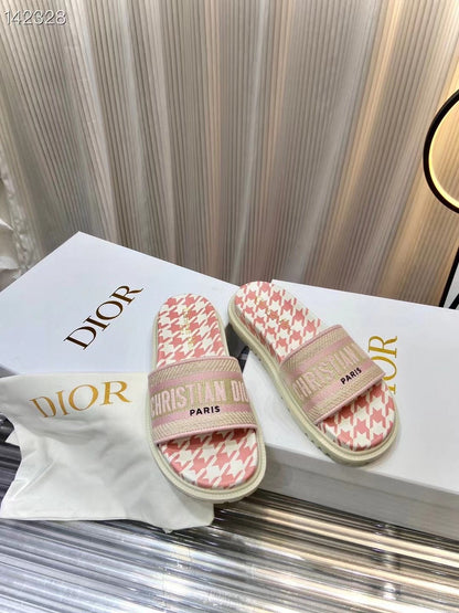 Dior  Classic Slippers SHS03603