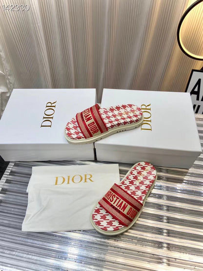 Dior  Classic Slippers SHS03605