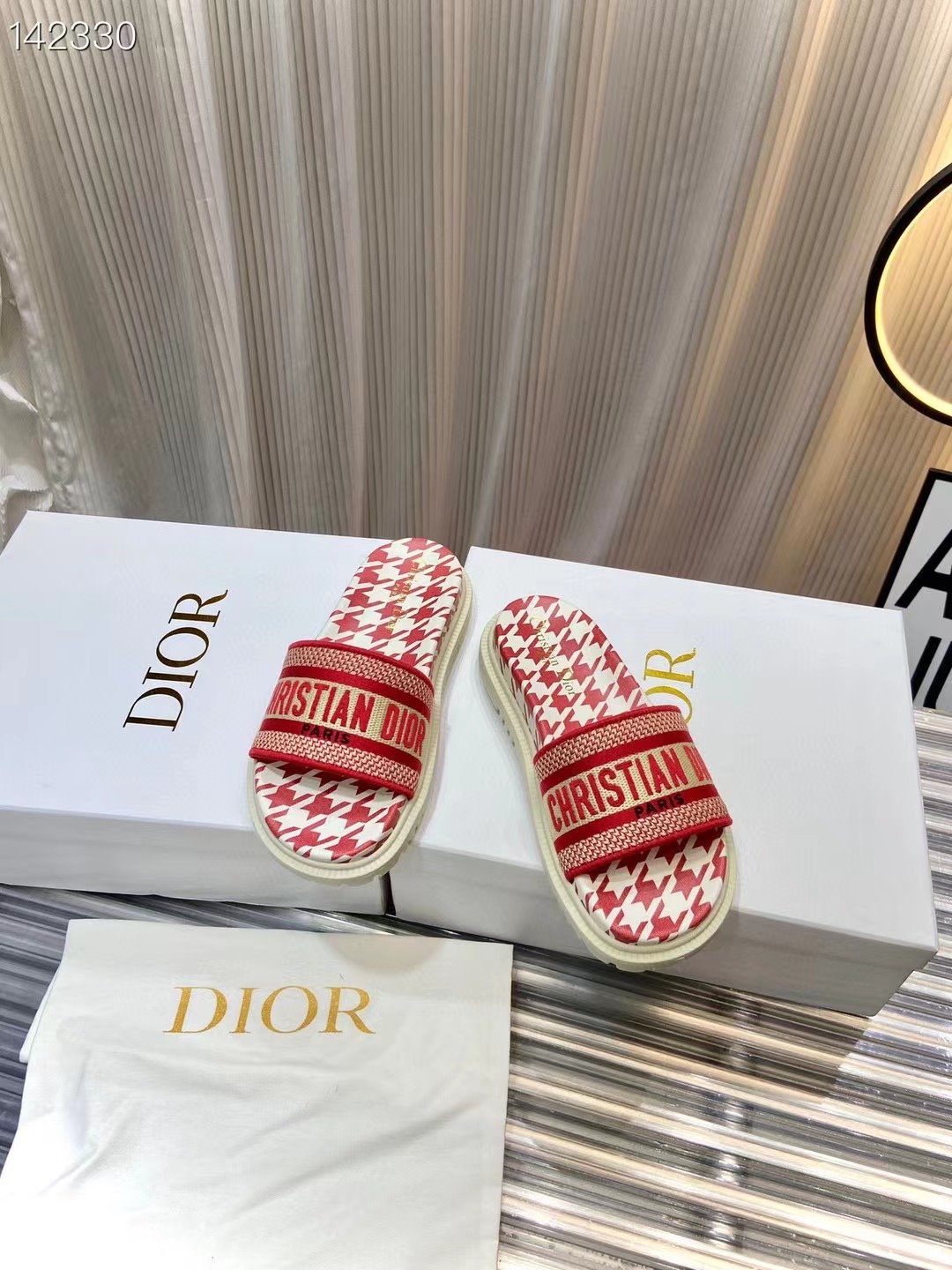 Dior  Classic Slippers SHS03605