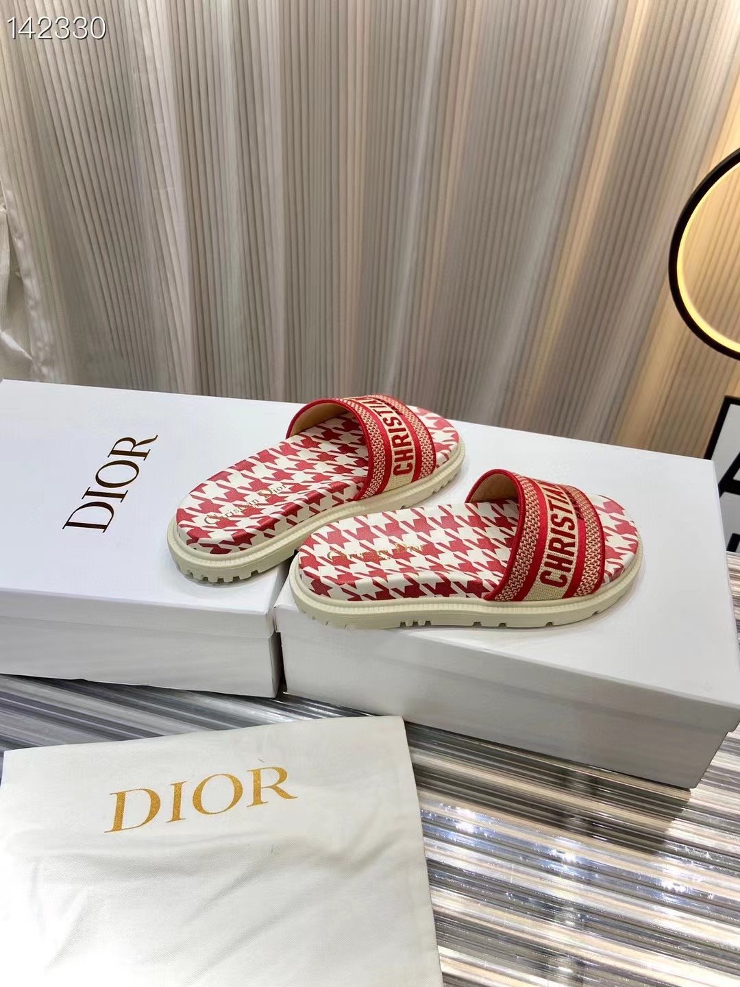 Dior  Classic Slippers SHS03605