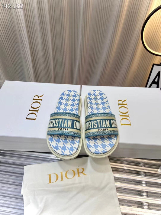 Dior  Classic Slippers SHS03607