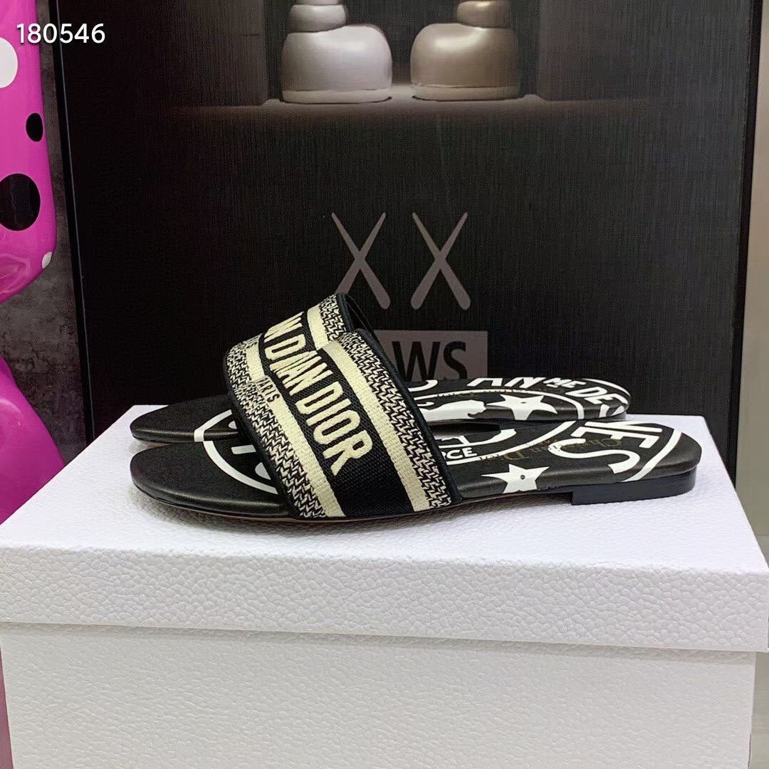 Dior  Flat Sandals SHS03641