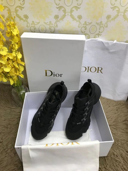 Dior Sneakers SHS03095