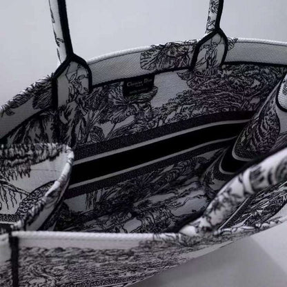 Dior Book Tote BGMP1837