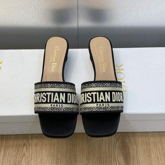 Dior Open Toed Slippers SH00156
