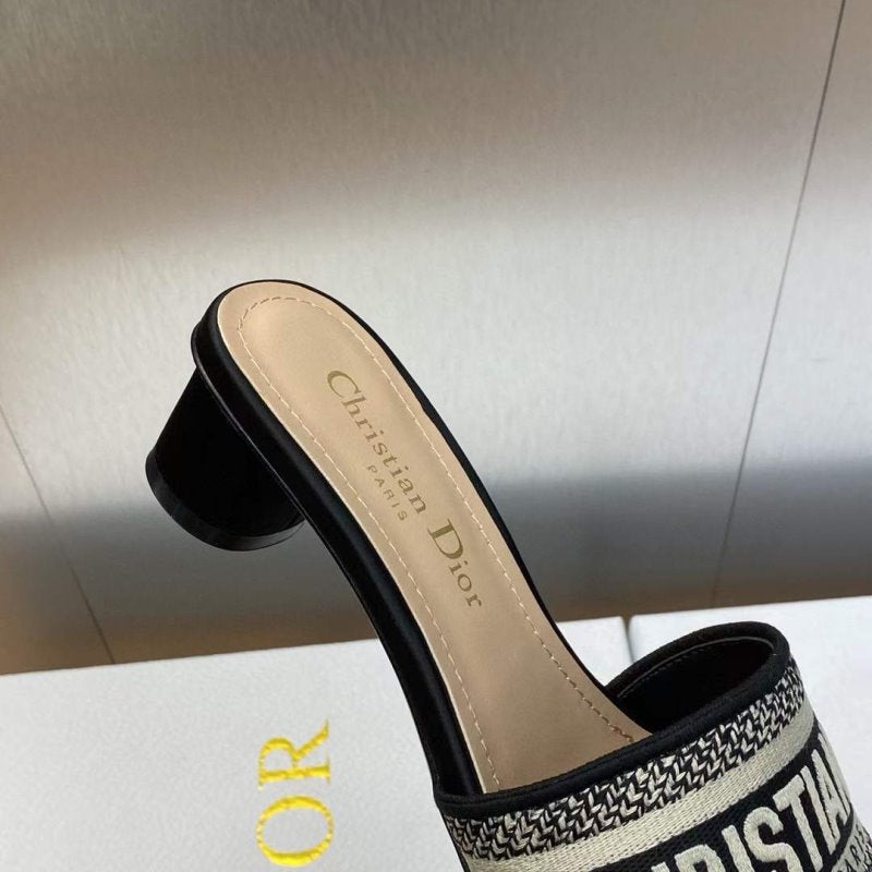 Dior Open Toed Slippers SH00156