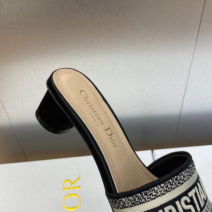 Dior Open Toed Slippers SH00156