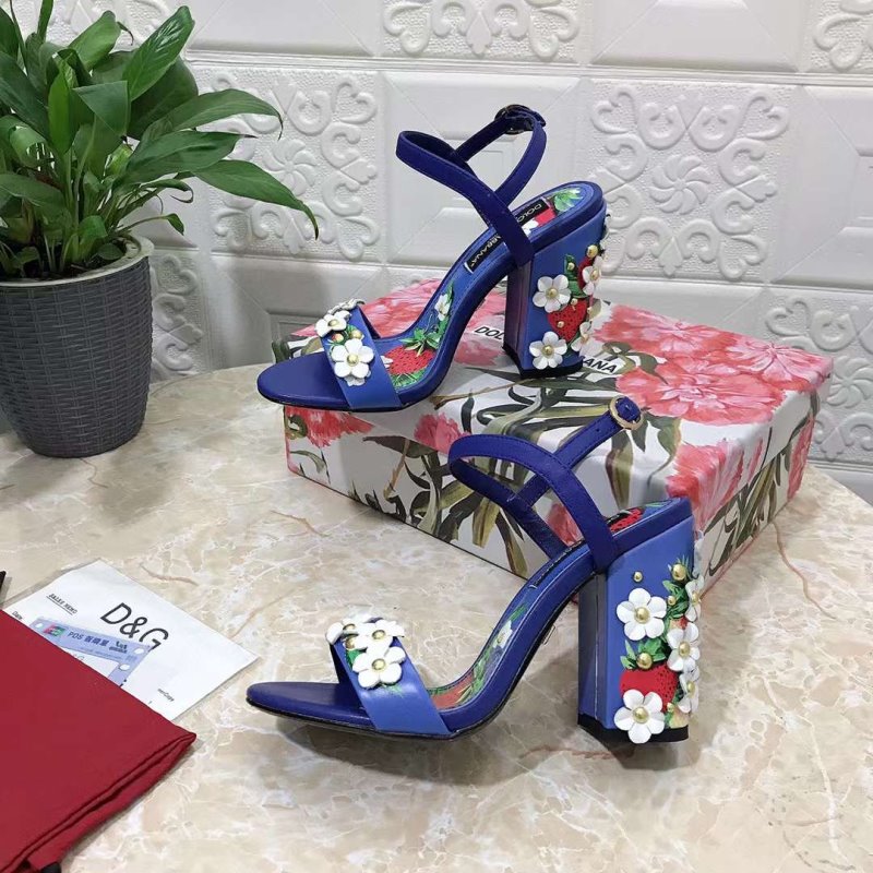 Dolce and Gabbana Flower Chunky Heel Sandals SHS05383