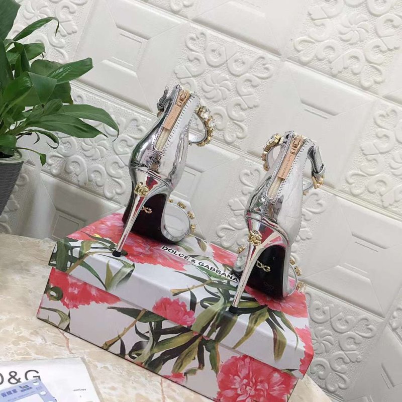 Dolce and Gabbana Flower Chunky Heel Sandals SHS05389