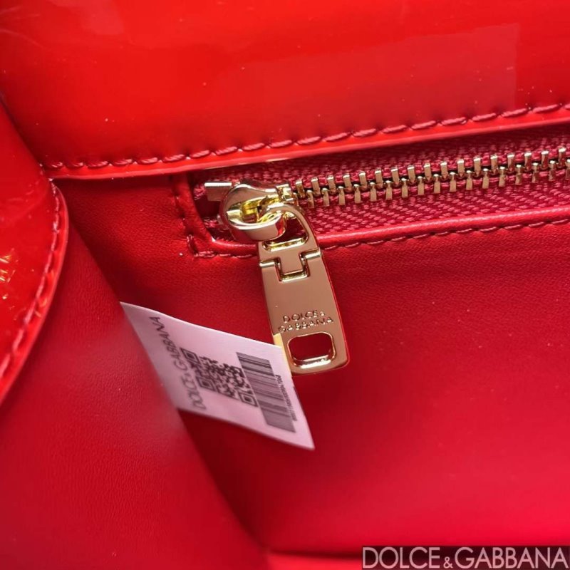 Dolce and Gabbana DG Logo Hand Bag BG02108