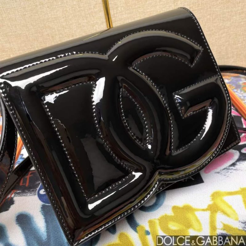 Dolce and Gabbana DG Logo Hand Bag BG02109