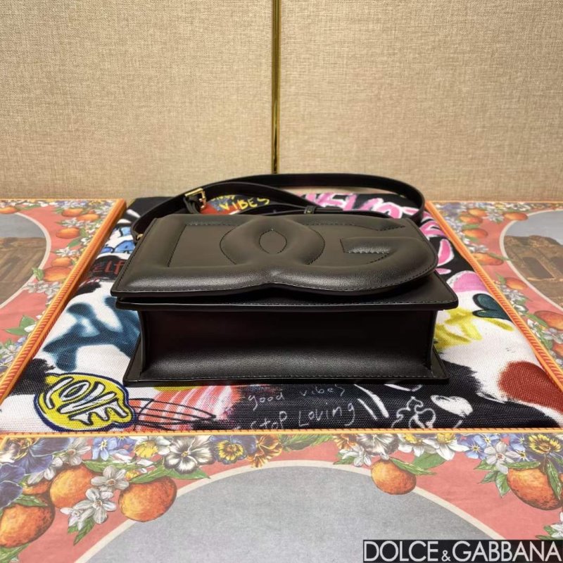 Dolce and Gabbana DG Logo Hand Bag BG02112