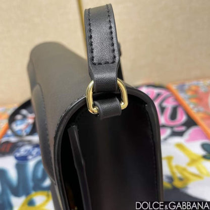 Dolce and Gabbana DG Logo Hand Bag BG02112