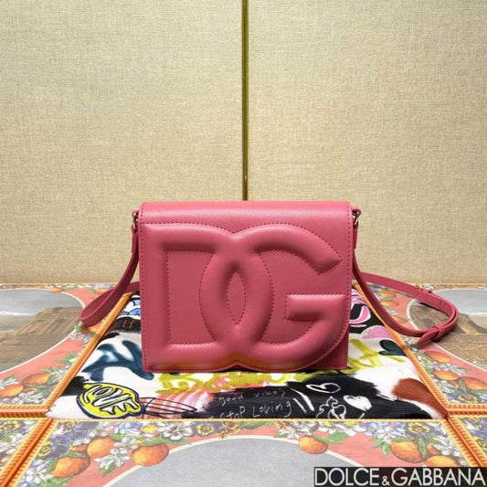 Dolce and Gabbana DG Logo Hand Bag BG02114