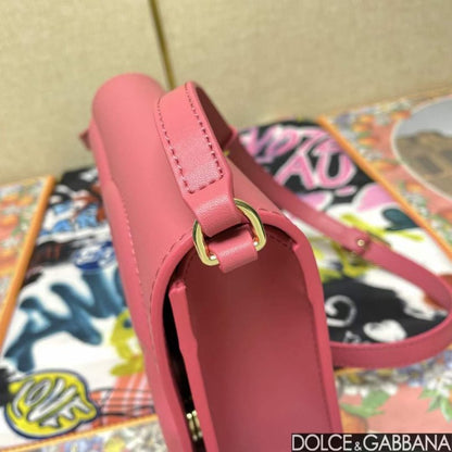 Dolce and Gabbana DG Logo Hand Bag BG02114