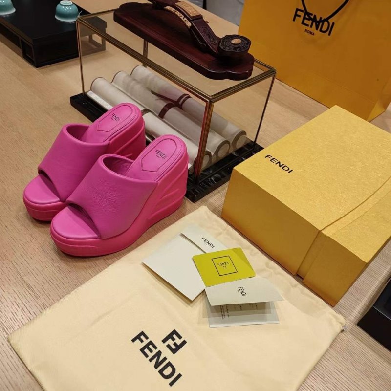 Fendi High Heeled Sandals SHS05125