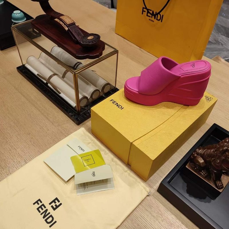 Fendi High Heeled Sandals SHS05125