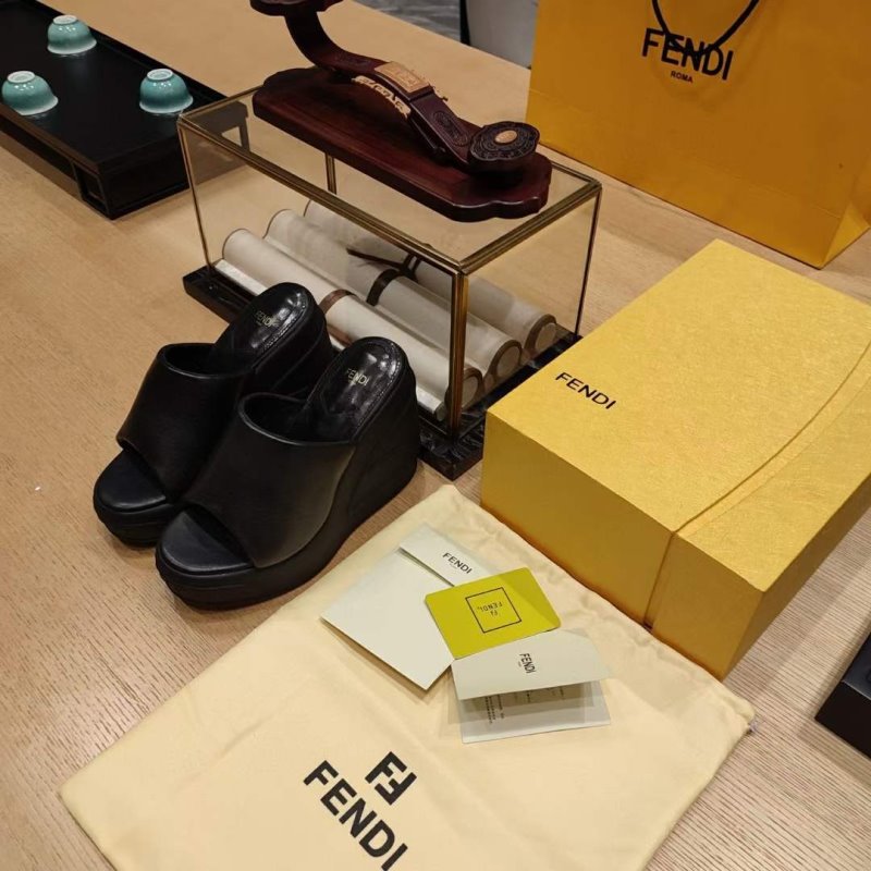 Fendi High Heeled Sandals SHS05127