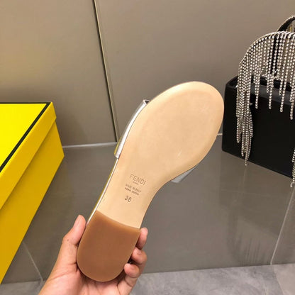 Fendi Leather Slides SHS03550