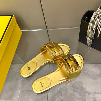 Fendi Leather Slides SHS03551