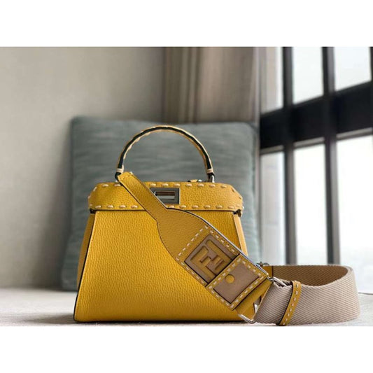 Fendi Peekaboo Hand Bag BGMP1595