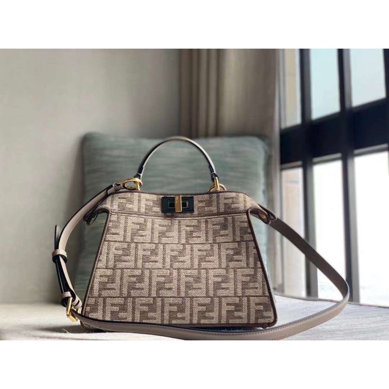 Fendi Peekaboo Hand Bag BGMP1621