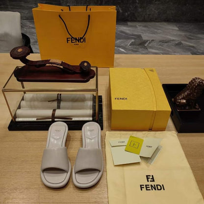 Fendi Sandals SHS05118