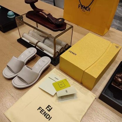 Fendi Sandals SHS05118