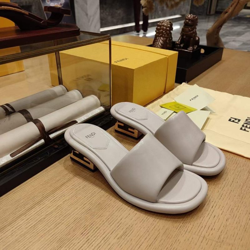 Fendi Sandals SHS05118