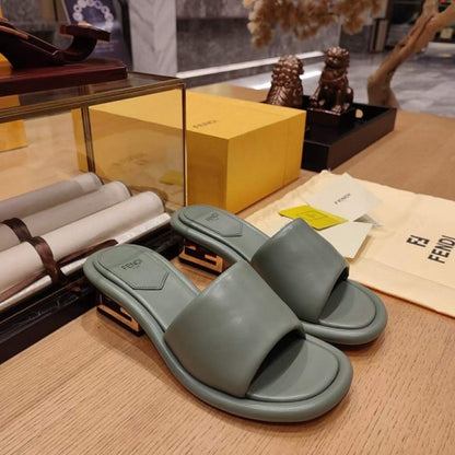 Fendi Sandals SHS05119