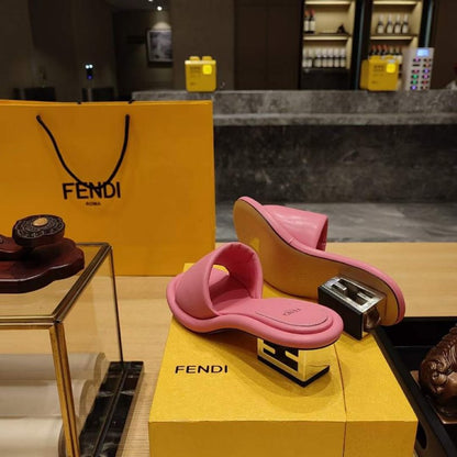 Fendi Sandals SHS05120