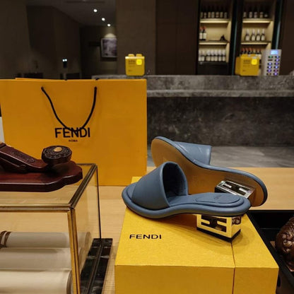 Fendi Sandals SHS05121