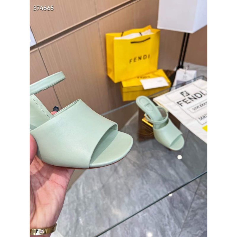 Fendi Sandals SHS05134