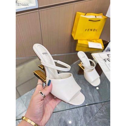 Fendi Sandals SHS05135