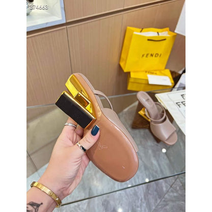 Fendi Sandals SHS05136