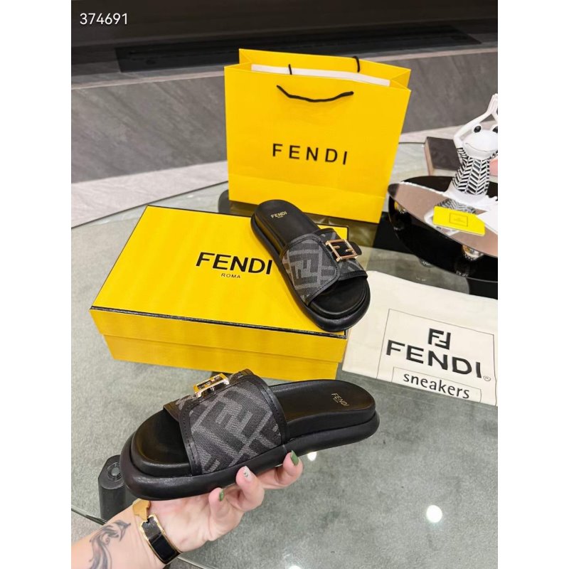 Fendi Slippers SHS05131