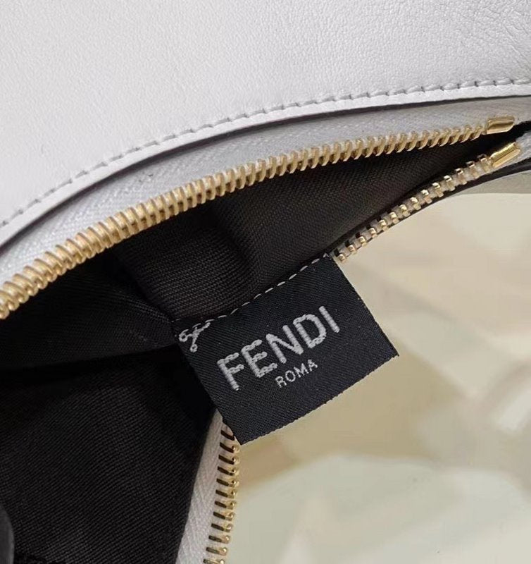 Fendi White Armpit Bag BFND9965