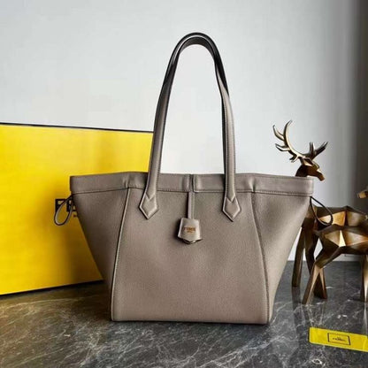 Fendi Classic Folding Leather Bag BGMP1730
