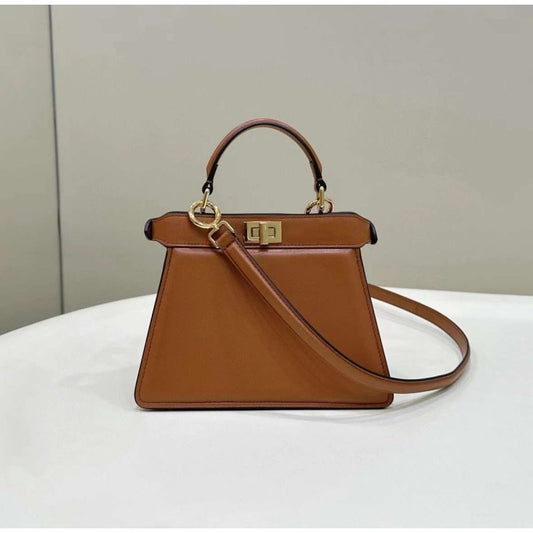 Fendi Peekaboo Hand Bag BG02010
