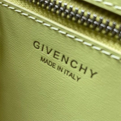 Givenchy Antigona Lock Bag BGV00152