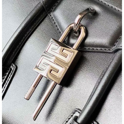 Givenchy Antigona Lock Bag BGV00153