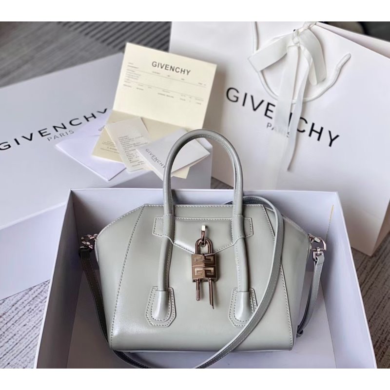 Givenchy Antigona Lock Bag BGV00155