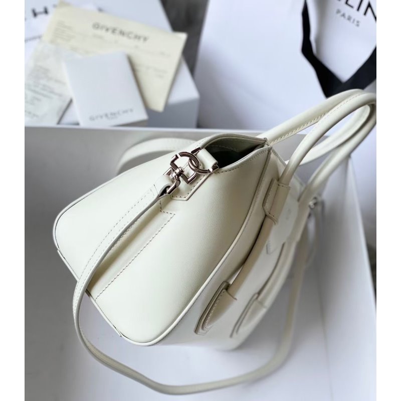 Givenchy Antigona Lock Bag BGV00158