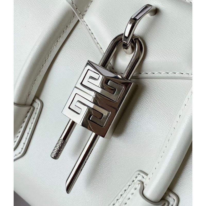 Givenchy Antigona Lock Bag BGV00158