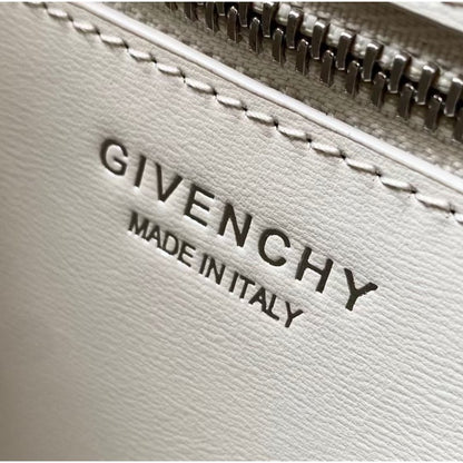 Givenchy Antigona Lock Bag BGV00158