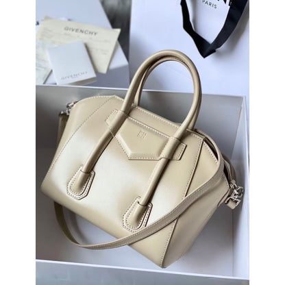 Givenchy Antigona Lock Bag BGV00159