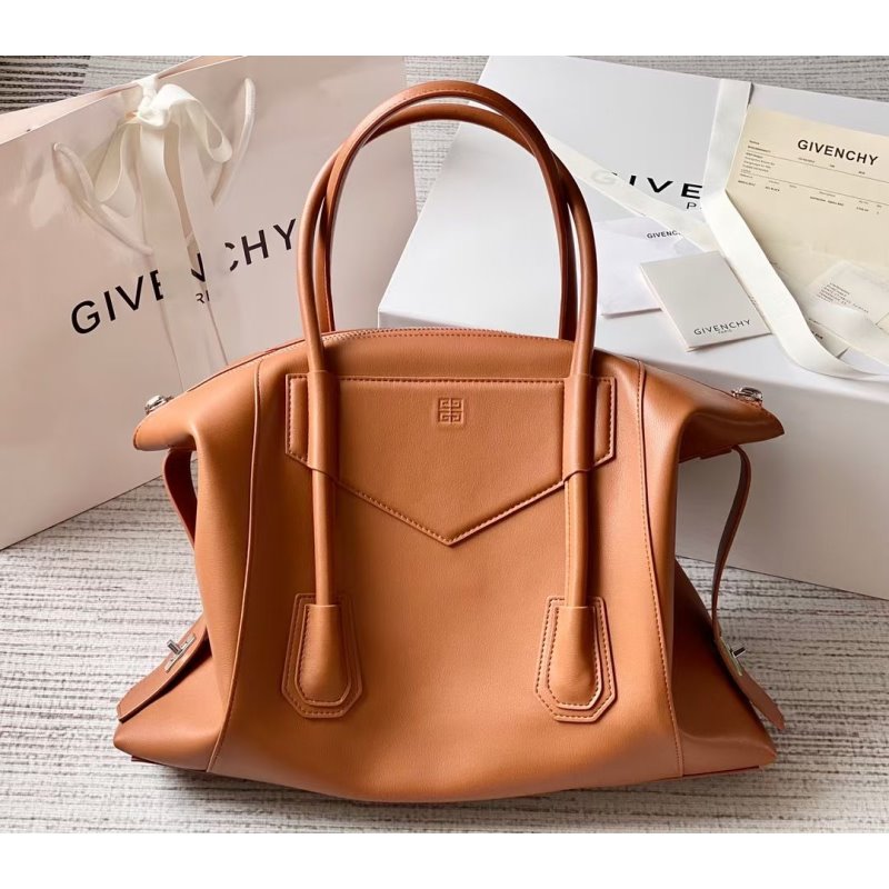 Givenchy Antigona Lock Bag BGV00172